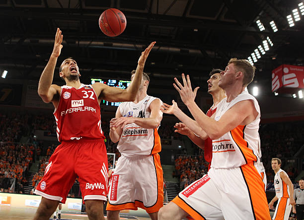 另一边的训 另一边的训